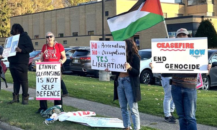 محتجون يطالبون بوقف الدعم للاحتلال في نيويورك