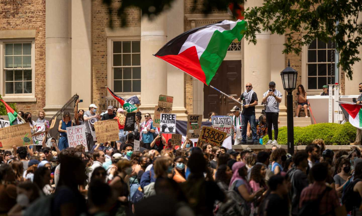 مظاهرة طلابية داعمة لفلسطين