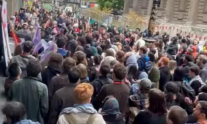 إضراب طلابي في بريطانيا دعمًا لفلسطين