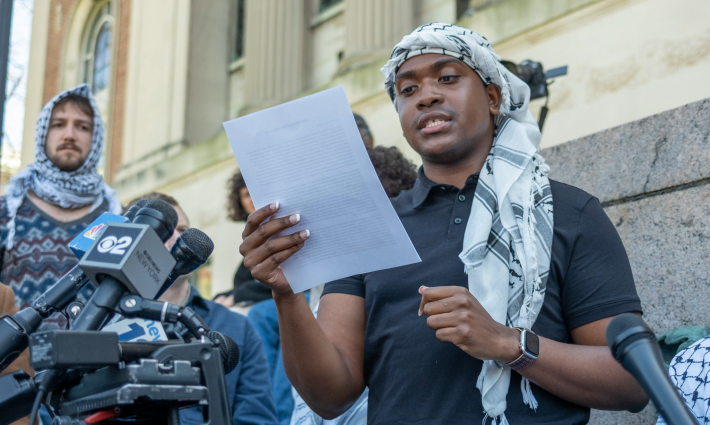 خيماني جيمس- طالب في جامعة كولومبيا