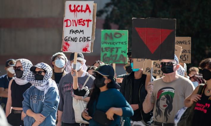 وقفة طلابية داعمة لفلسطين