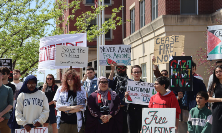 وقفة طلابية داعمة لفلسطين