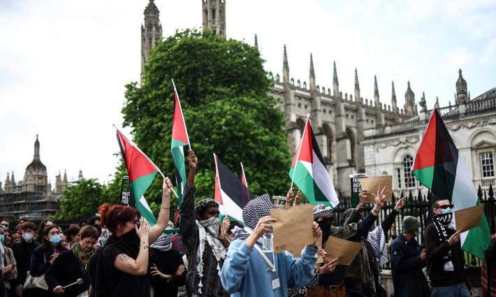 مظاهرة طلاب كامبريدج للتضامن مع فلسطين