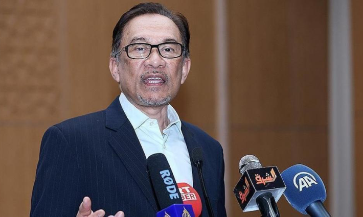 رئيس الوزراء الماليزي أنور إبراهيم