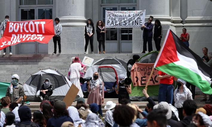 مظاهرة طلابية داعمة لفلسطين