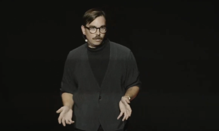 فنان بريطاني داعم لفلسطين يدعى جيمس بريدل