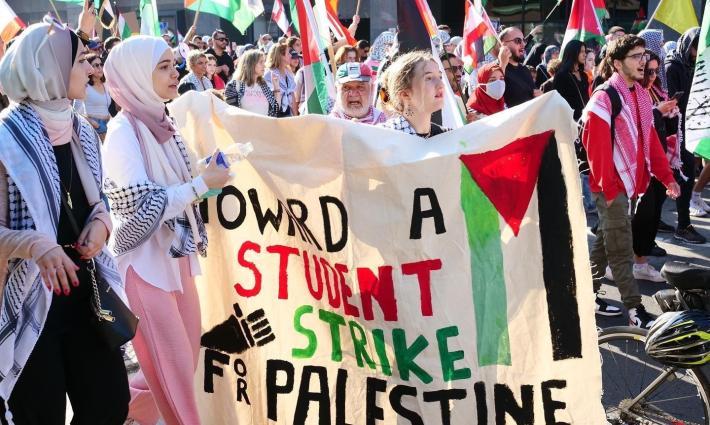مظاهرة طلابية داعمة لفلسطين