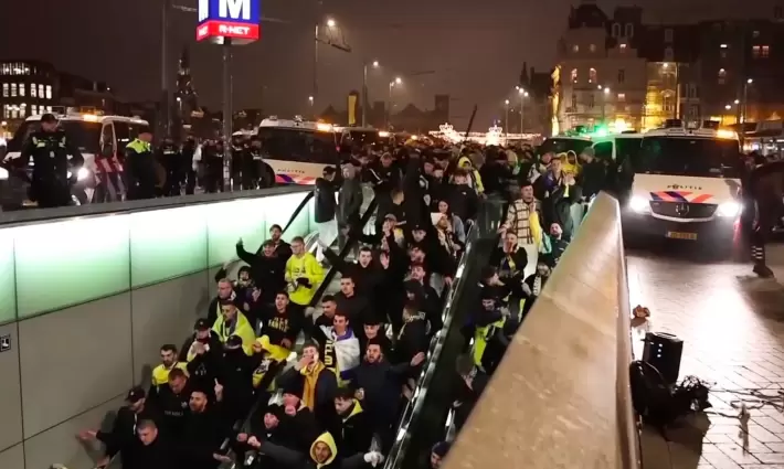 الجماهير الإسرائيليين في أمستردام