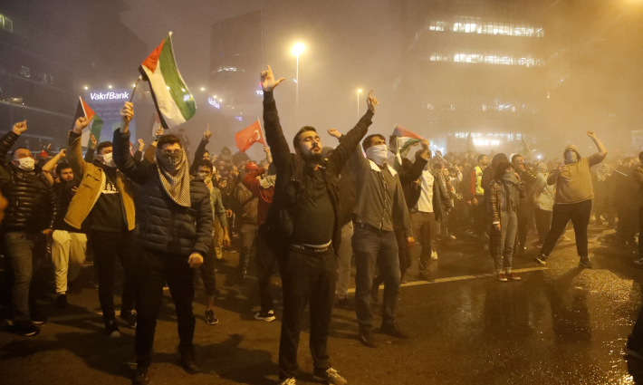 احتجاجات تطالب بإغلاق الموانئ التركية أمام ZIM الإسرائيلية