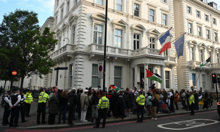 احتجاج رافض لمباراة بين منتخبي فرنسا والاحتلال