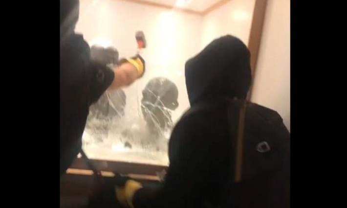 استهداف حركة فلسطين لتمثال “ حاييم وايزمان”