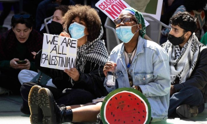 وقفة طلابية داعمة لفلسطين