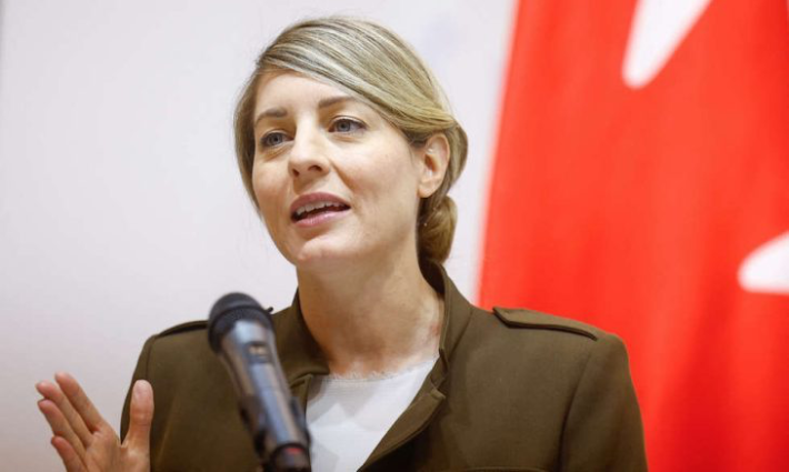 وزيرة الخارجية الكندية