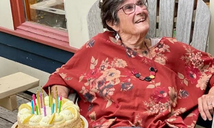 مارلين بوتر علقت لافتة داعمة لفلسطين