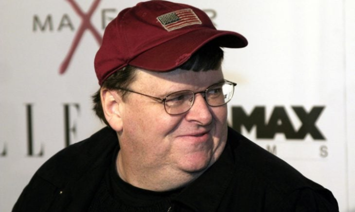 المخرج مايكل مور