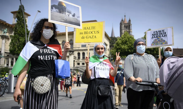 وقفة طلابية تضامنية في سويسرا