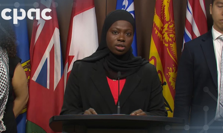 غانيات صادق من منظمة العدالة للجميع في كندا