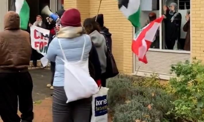 احتلال طلاب لمبنى غرينتش هاوس في كامبريدج تضامنًا مع فلسطين
