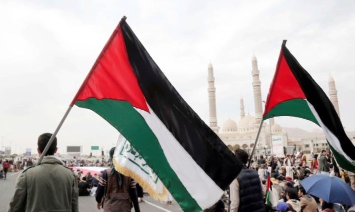 مسيرة طلابية داعمة لفلسطين لطلاب جامعة صنعاء