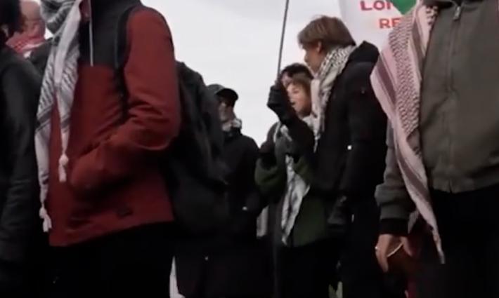 مظاهرة داعمة لفلسطين أمام محكمة العدل الدولية