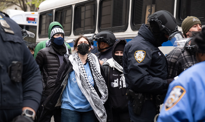 اعتقال طالبة مؤيدة لفلسطين