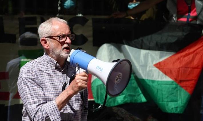 النائب البريطاني جيريمي كوربين