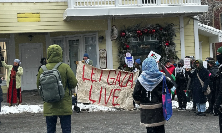 احتجاج على مهرجان "صندانس" السينمائي