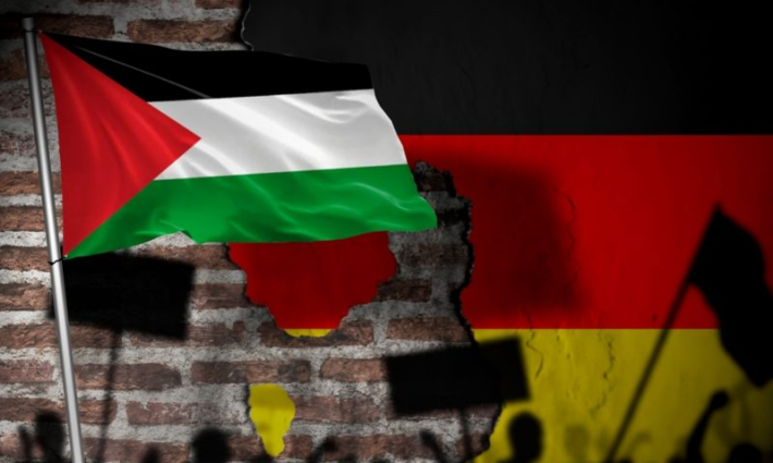 العلمان الفلسطيني والألماني