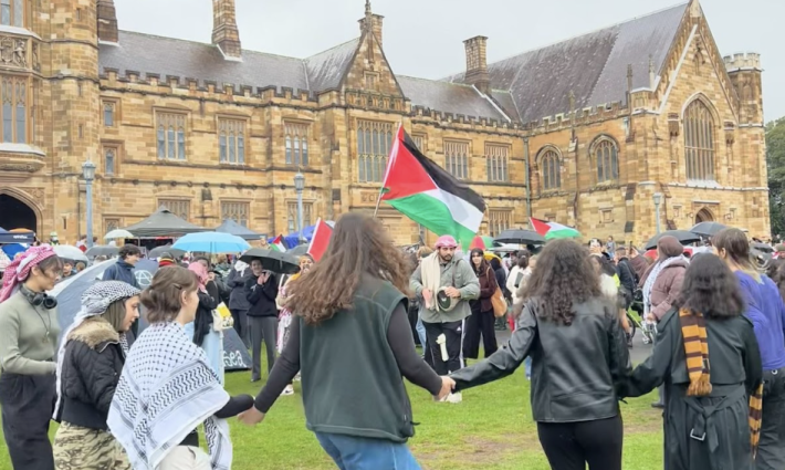 احتجاج طلابي داعم لفلسطين في جامعة أسترالية