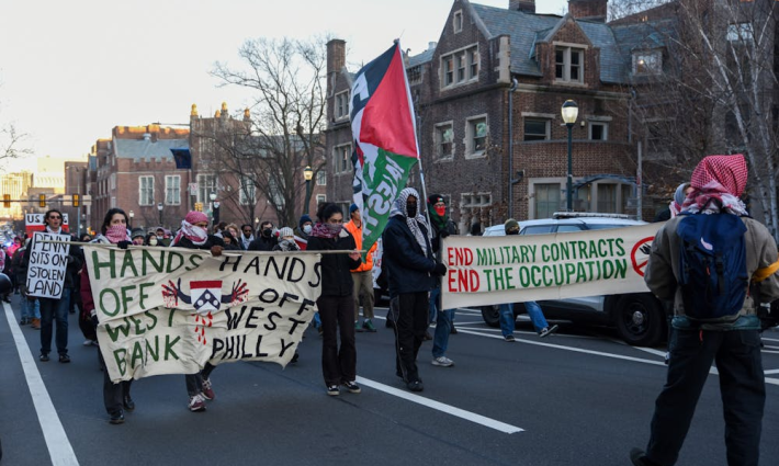 احتجاج داعم لفلسطين ضد تواطؤ جامعة بنسلفانيا بالإبادة