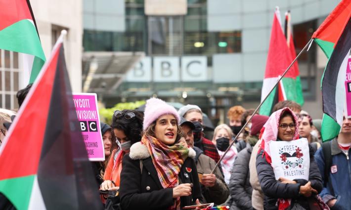 احتجاج عند مقر BBC