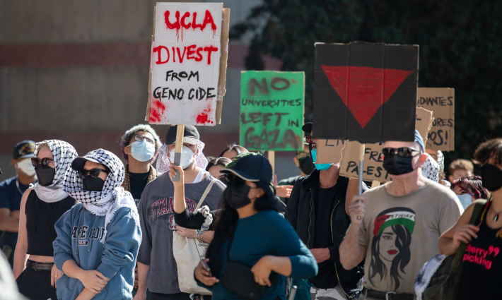 احتحاج طلابي داعم لفلسطين