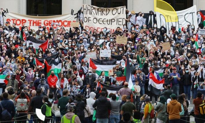 مؤيدون لفلسطين.. إدانة هجوم باستخدام الذكاء الاصطناعي على طلاب دوليين