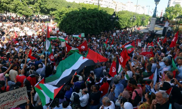 منها الـ MBC..  منظمة تونسية تطالب بمقاطعة القنوات المروجة للتطبيع