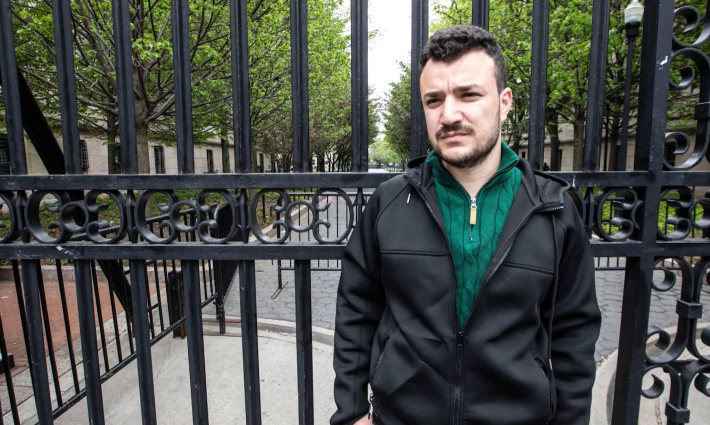 محمود خليل يتحدث عن "الاختطاف" ويدعو الطلاب للتحرك