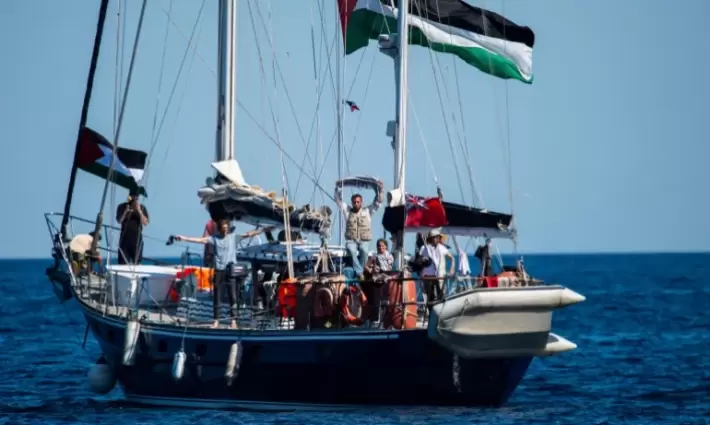 مسيّرات تحلق فوق رؤوسنا منذ ساعات على ارتفاع عالٍ .. باتيست أندري| طبيب على متن سفينة "مادلين"