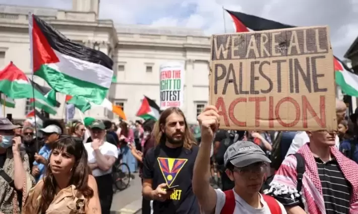 مطالبات بتوقيع عريضة لمعارضة حظر "حركة فلسطين"