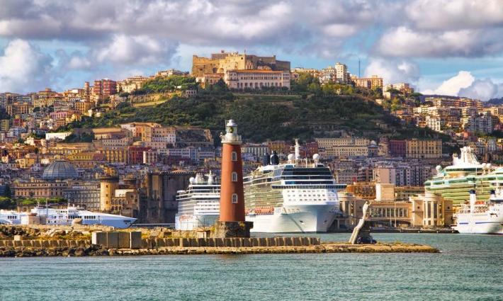 مجلس بلدية نابولي يصوت لقطع العلاقات مع الاحتلال