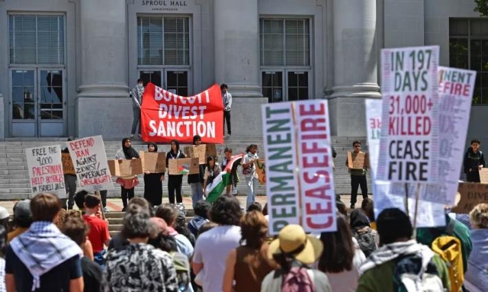 تنديد بحظر جامعة كاليفورنيا اتحادات الطلاب الداعمة للمقاطعة