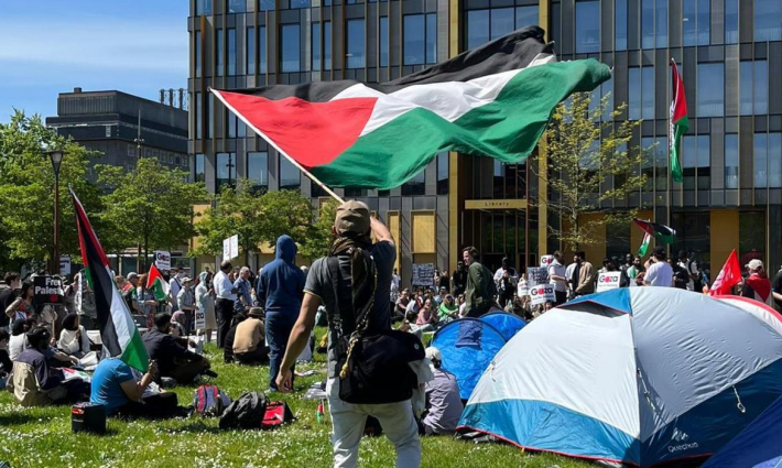 في بريطانيا..  180 قائدًا طلابيًا يطالبون اتحاد الطلاب الوطني بدعم غزة