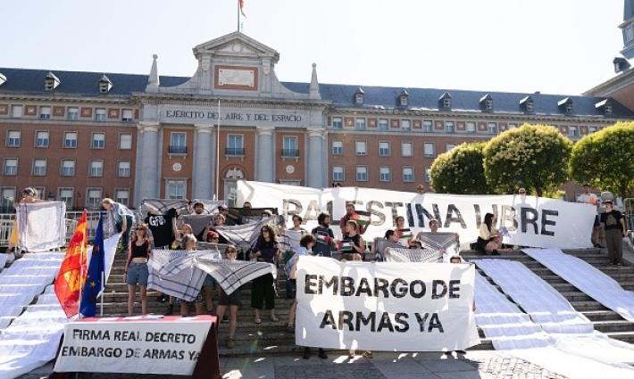 شركة "سيدينور" الإسبانية للصلب تقطع علاقتها بالاحتلال