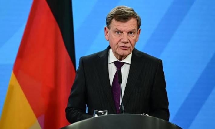 يُقتل الرجال والنساء والأطفال يوميًا خلال محاولاتهم اليائسة للبقاء على قيد الحياة  يوهان فادفول - وزير الخارجية الألماني