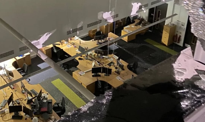 تعطيل عمل مصنع “موغ” لتزويده الاحتلال بالطائرات