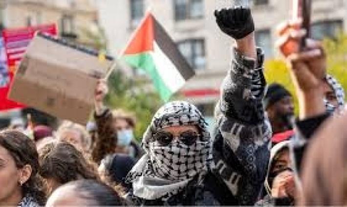 احتجاجات مستمرة بمتاجر "بلفاست".. وقمع فرنسي عنيف للفعاليات ضد “كارفور”..سجناء "حركة فلسطين" يهددون بإضراب جماعي عن الطعام