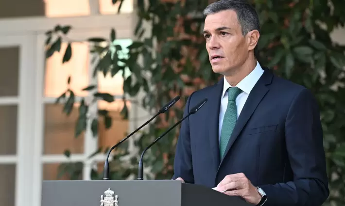 إسبانيا تحظر دخول كافة بضائع مستوطنات الاحتلال.. احتجاجات متواصلة أمام سجن “نيو هول” البريطاني دعمًا لـ “فلتون 24”