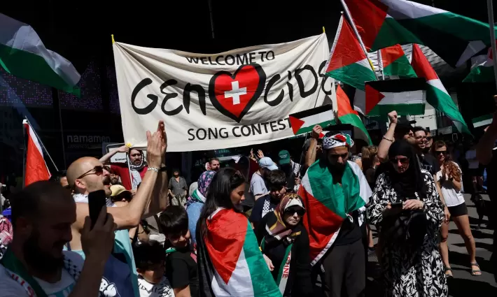 انسحاب أيرلندا وإسبانيا وهولندا من مسابقة "يوروفيجين"...احتجاج خارج فندق "كراون" بغلاسكو رفضًا لوجود كير ستارمر