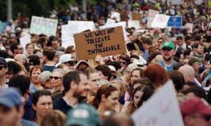 53 ألف مشجّع يشعلون مدرجات “سان ماميس” بفعاليات تضامن وإسناد....عشرات الآلاف يجتاحون الع رفضًا لميلوني ودشوارعمها للاحتلال