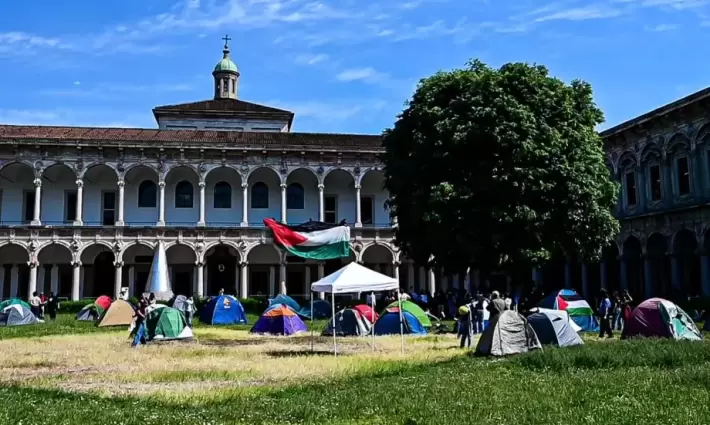 استهداف "ليغل آند جنرال” في لندن وإغلاق “ميني سيركيتس” بأمريكا..مجلس الشيوخ في جامعة ميلانو يصوّت لإنهاء التعاون الأكاديمي مع المؤسسات الإسرائيلية