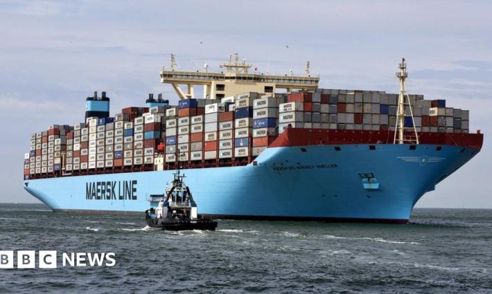 نشطاء يقتحمون شركة "ميرسك" للشحن في ليفربول...احتجاجات أمام متجر "تيسكو" في أيرلندا وشركة "CAF" بأسبانيا