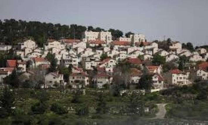 إسبانيا تحقق مع شركات سياحية إسرائيلية روجت للسياحة بالضفة المحتلة...اعتقالات بحق المئات ببريطانيا! ومطالبات دولية لإطلاق سراح المضرب عن الطعام والماء "عمر خالد"